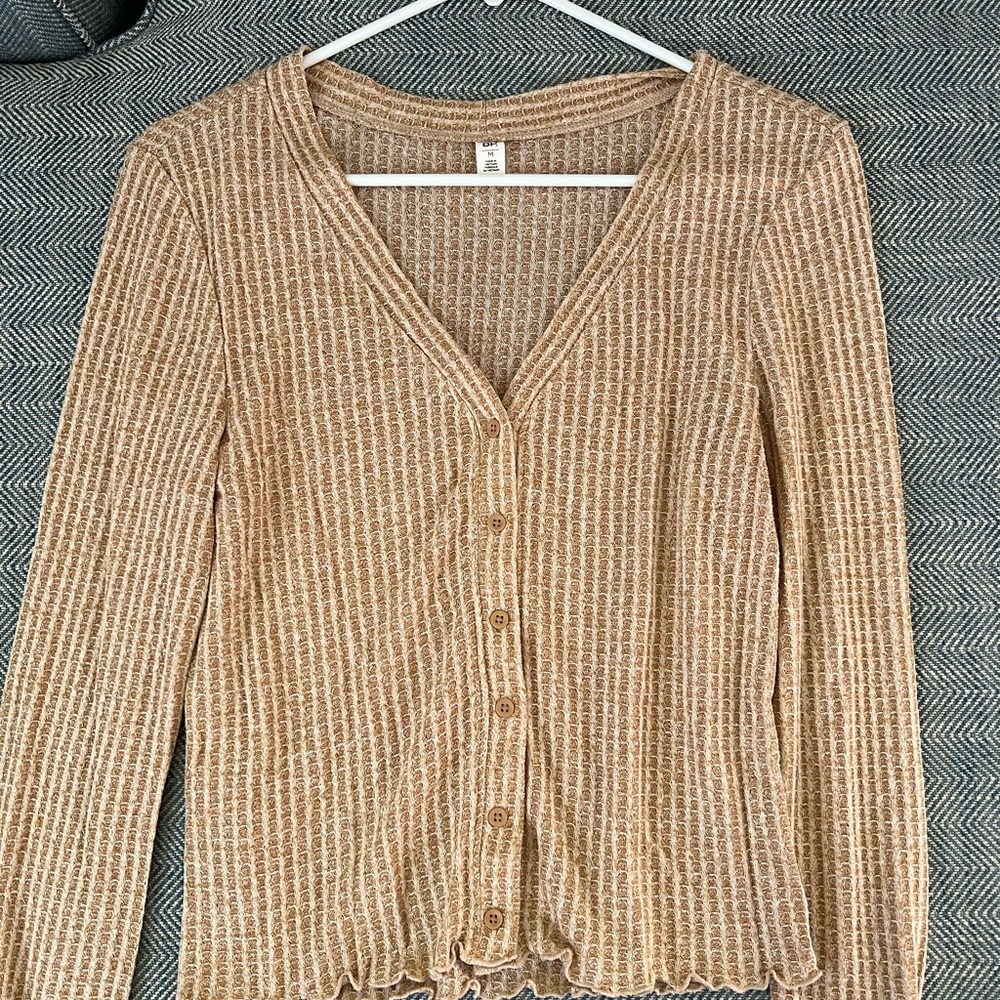 BP cropped long sleeve top